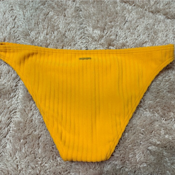 Billabong bikini bottoms size large - Picture 2 of 5